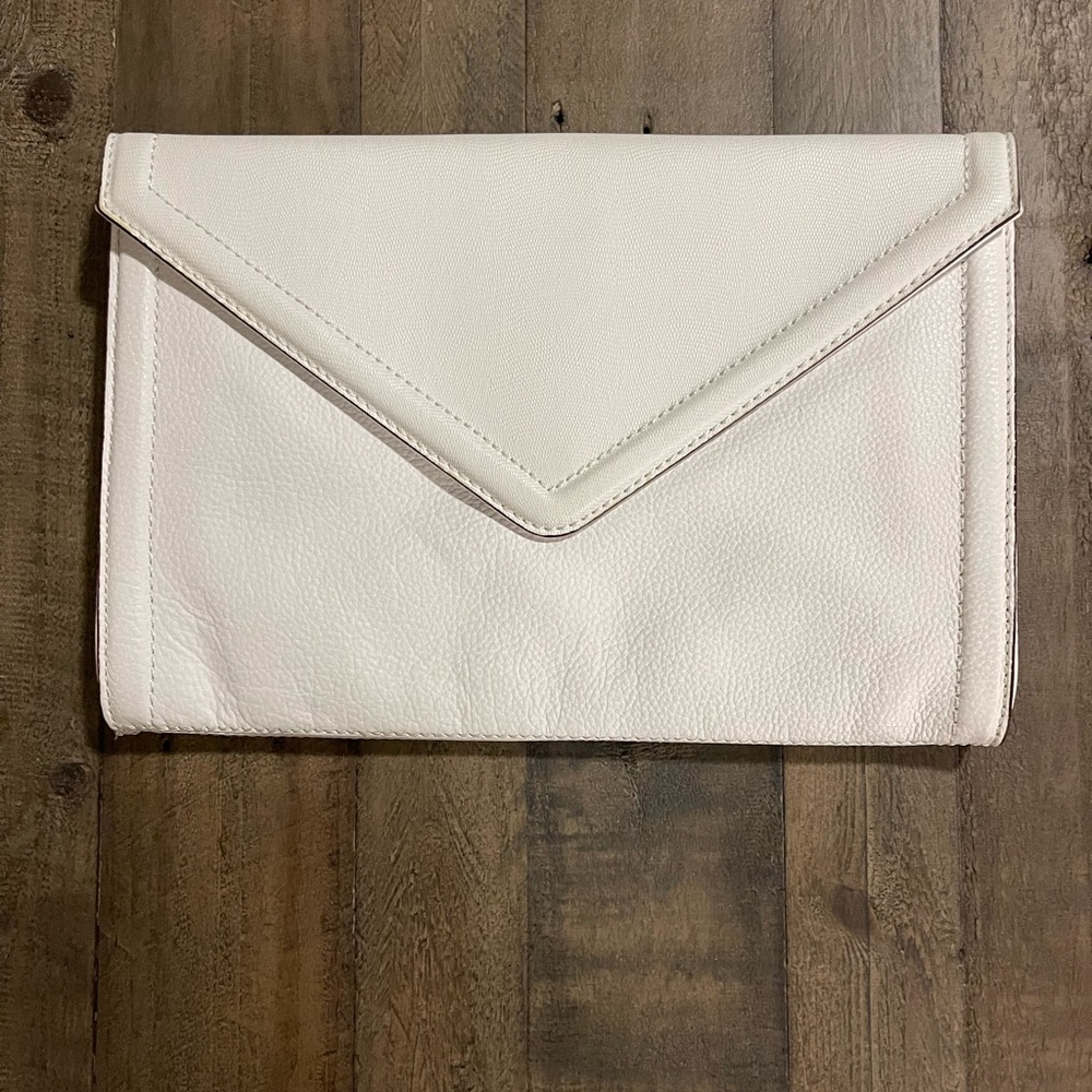Isaac Mizrahi White Leather Clutch Purse